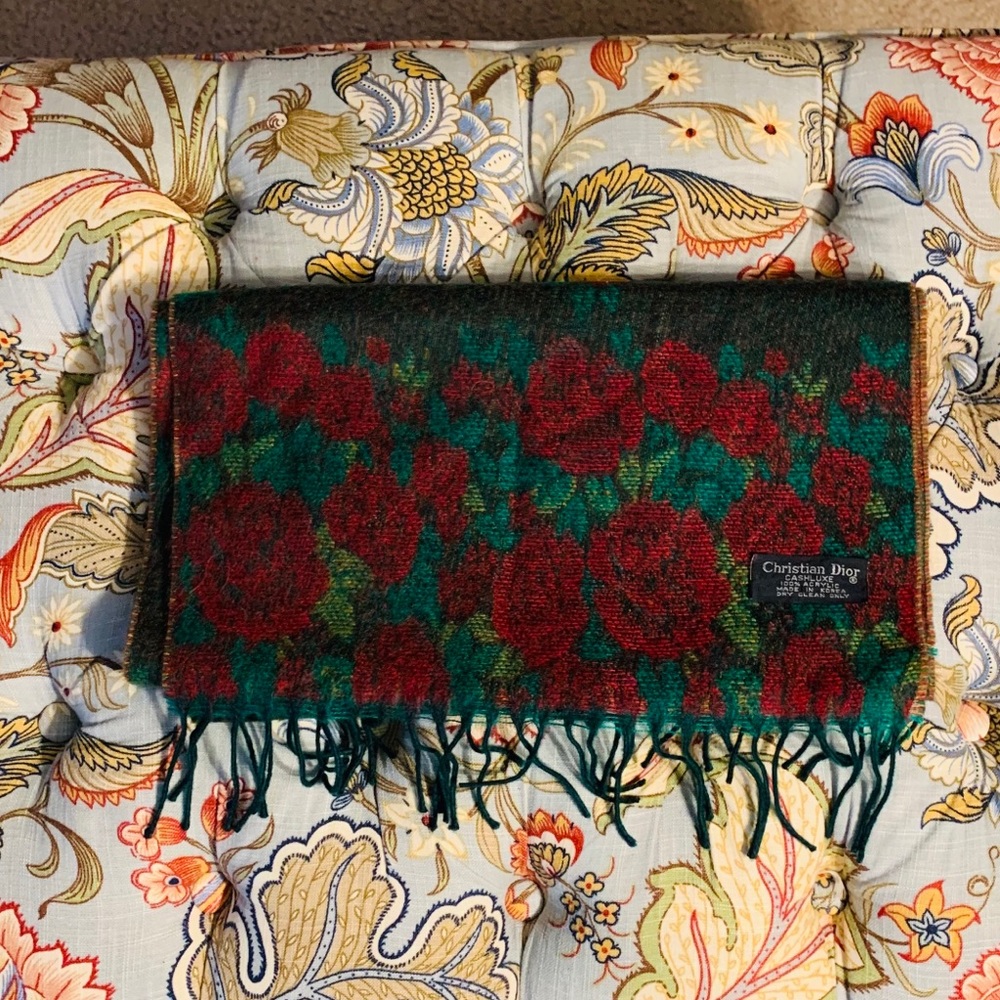 Christian Dior Floral Cashluxe 100% acrylic